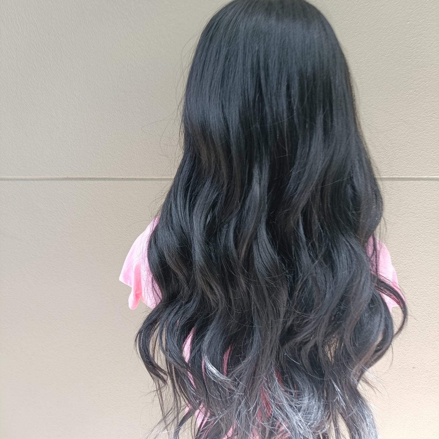 Lucy glueless lace front Synthetic wig