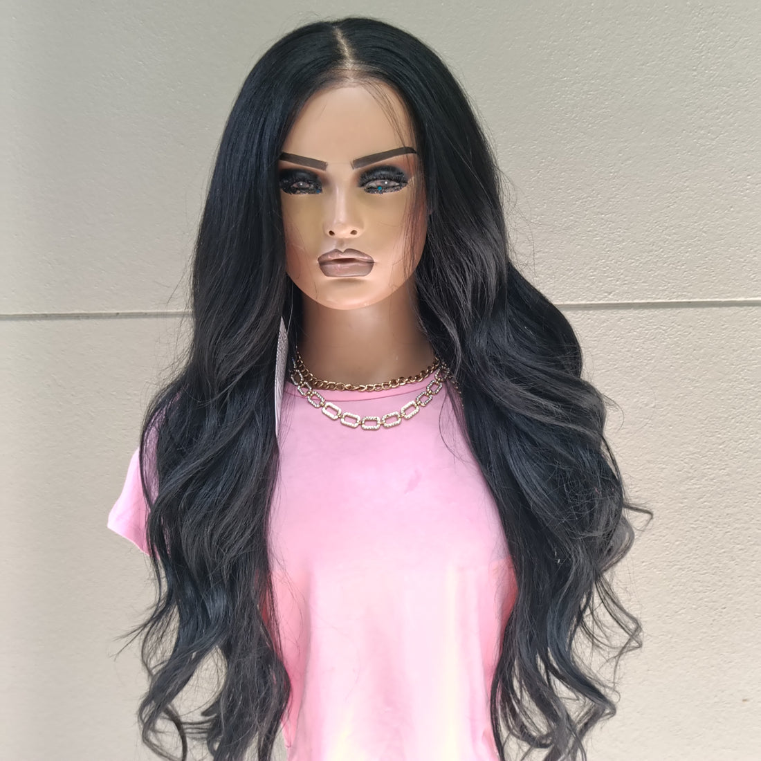 Lucy glueless lace front Synthetic wig